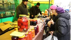 Данилов монастырь открыл постный рынок к Рождественскому посту