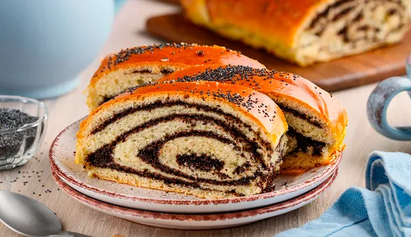 12 рецептов вкусной выпечки с маком: булочки, ватрушки, крендели и не только