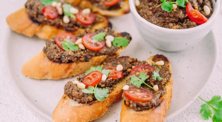 Итальянские кростини с оливками, пошаговый рецепт с фото от автора ...