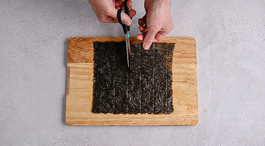 Онигиразу с сыром и ветчиной