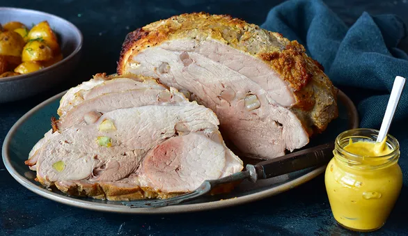 Как приготовить домашнюю буженину — блюдо, которым можно гордиться