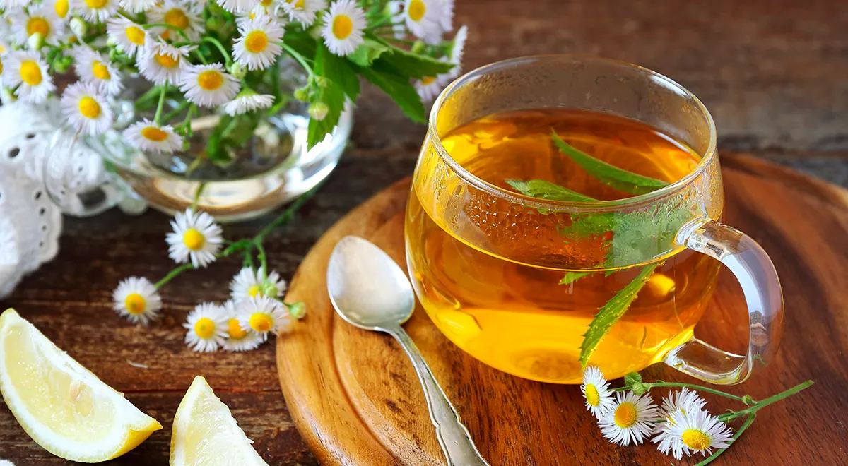 Ромашковый чай с мятой