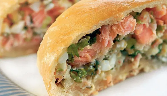 Скандинавский рыбный пирог с копченой горбушей