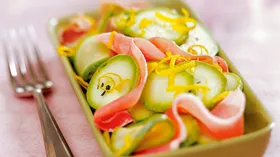 Салат из маринованных кабачков