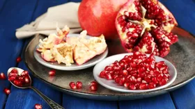 Для сердца, сосудов и женского здоровья: что будет, если начать есть гранат регулярно