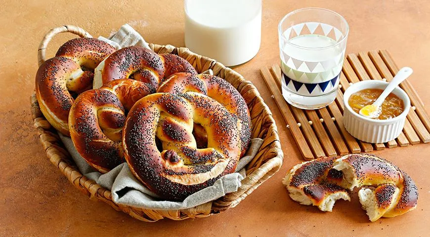 Крендели с маком