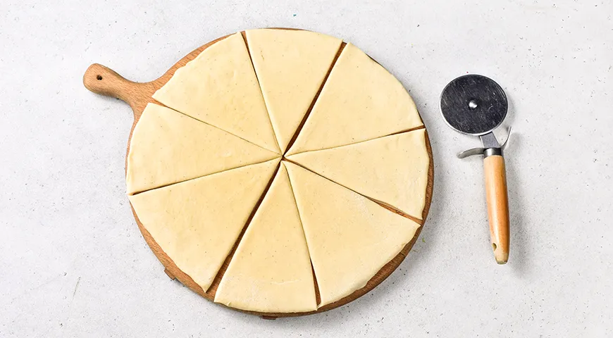 Рогалики на кефире без дрожжей