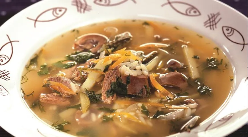 Рассольник с почками на говяжьем бульоне