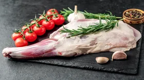 Эксперт по марокканской кухне рассказала, как приготовить сочную баранью лопатку почти без усилий