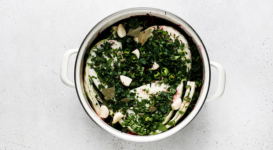 Капуста квашеная со свеклой по-грузински