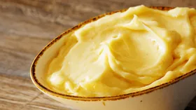 Салатная заправка с яйцом