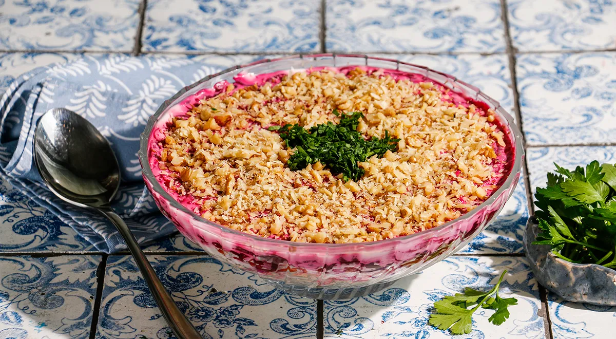 Салат «Генеральский» с курицей, пошаговый рецепт с фото на 639 ккал