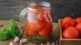 Рецепты с чесноком, продукцией пчеловодства и томатами