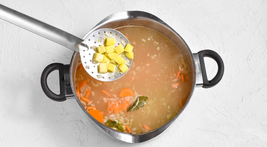 Уха из морского окуня