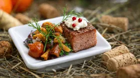 Канапе из свинины для мужчин