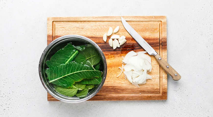 Ассорти из помидоров и огурцов на зиму