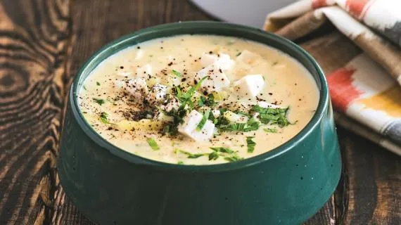 Картофельный чаудер с тофу на кокосовом молоке