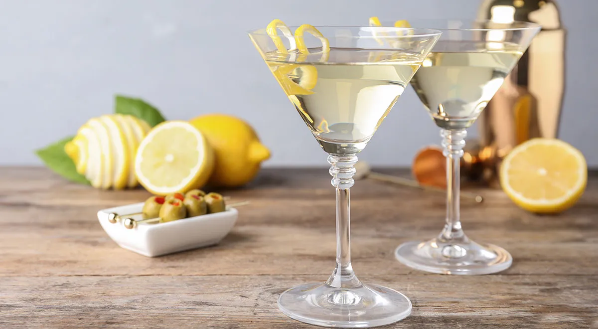 Рецепт коктейля ароматизированное вино с водкой