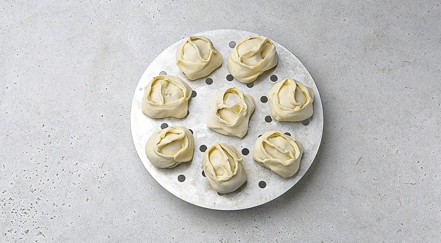 Манты с говядиной и тыквой