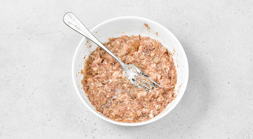 Солдатская каша из гречки с тушенкой