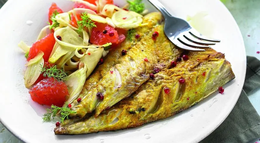 Печеная скумбрия с фенхелем и грейпфрутом