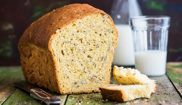 Хлеб на соевом молоке с семечками и медом