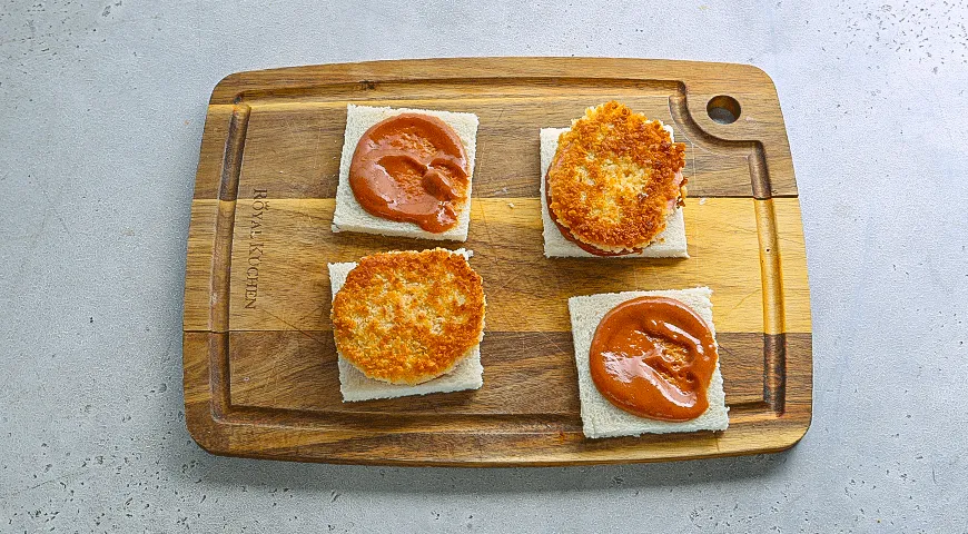 Сандо с вареной колбасой