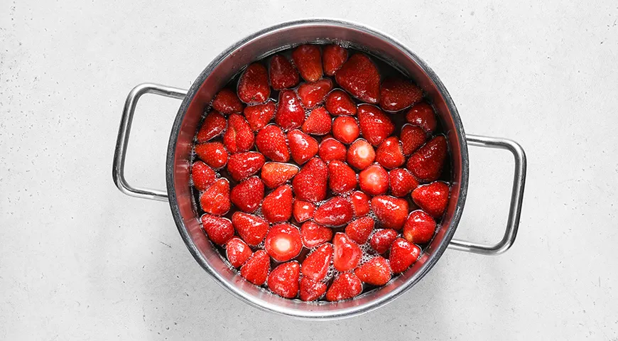 Сухое варенье из клубники