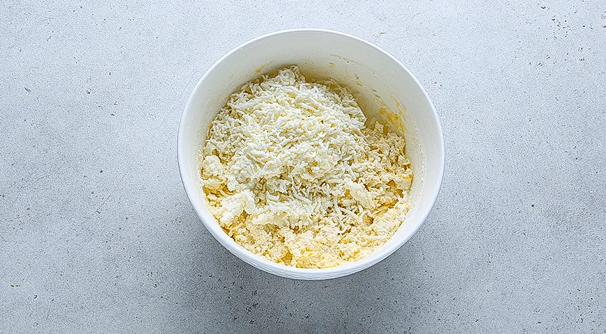 Сырники с зеленью и адыгейским сыром