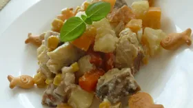 Жаркое из трески с репой и кукурузой