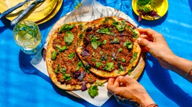 Рецепты с овощами, кисломолочными продуктами и говяжьим фаршем жирным