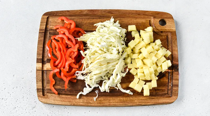 Борщ с курицей в мультиварке