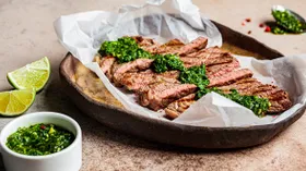 Соусы к свинине: 8 проверенных рецептов на каждый день и праздник