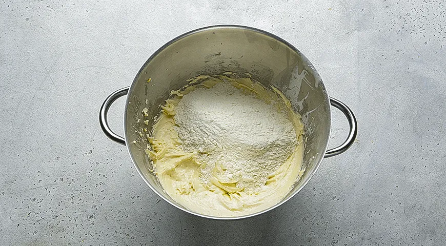 Лимонный кекс с маком