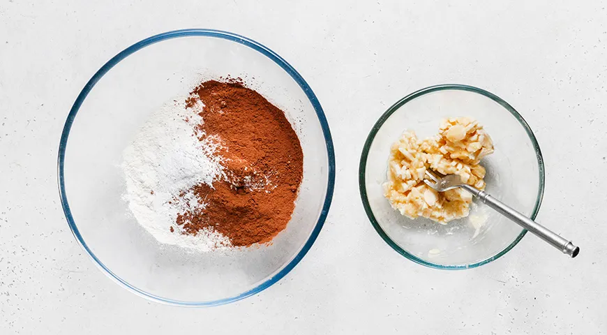 Банановый пирог в мультиварке