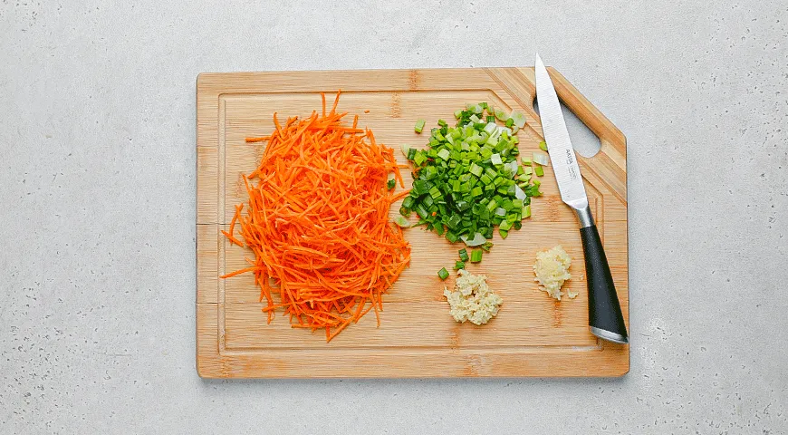 Суп с дамплингами и шпинатом