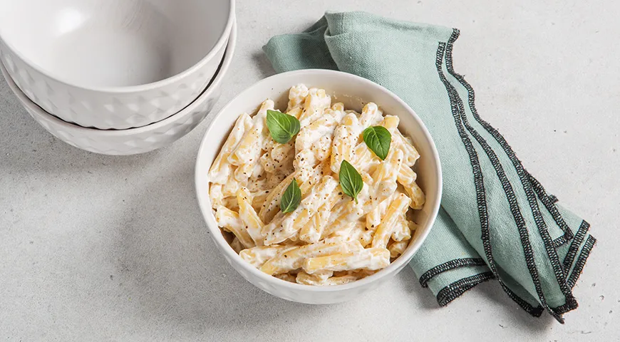 Макароны с сыром и сливками