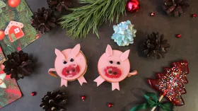 Новогодние бутербродики «Свинки»