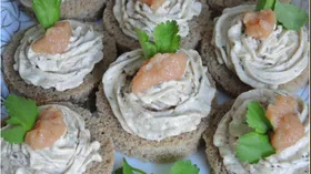 Рецепты с сельдью, яйцом куриным и соусами