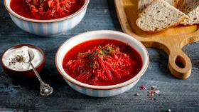 Борщ с тушенкой