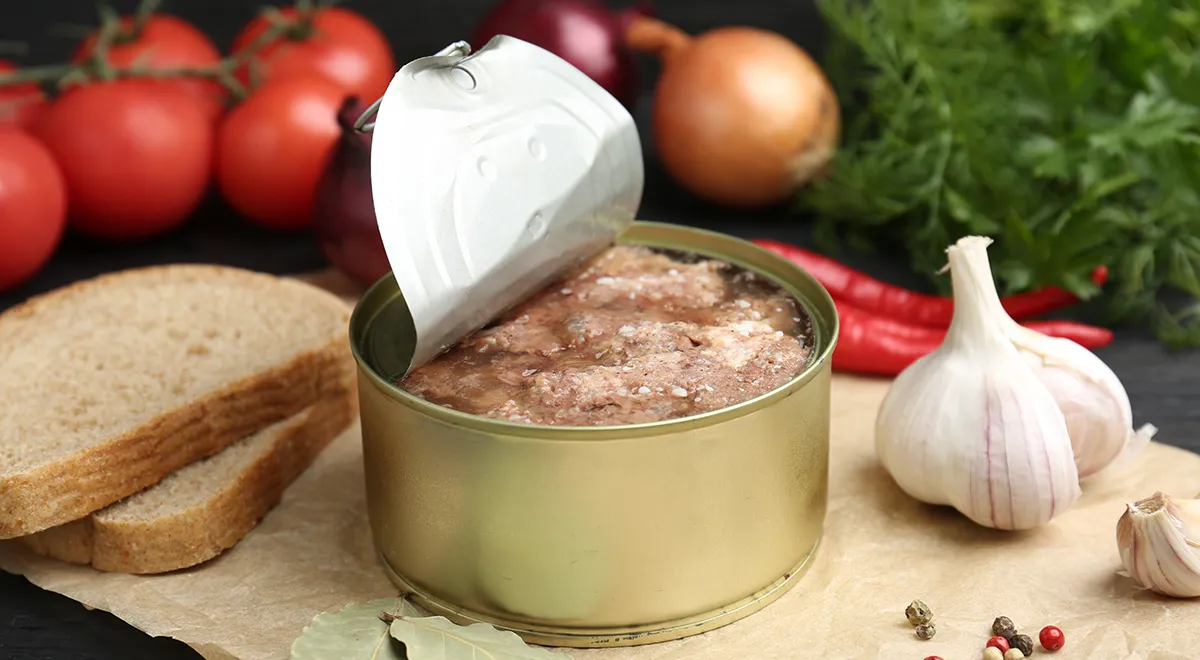 История тушенки: кто придумал мясо в банке, как ее делали в СССР и что продают сегодня