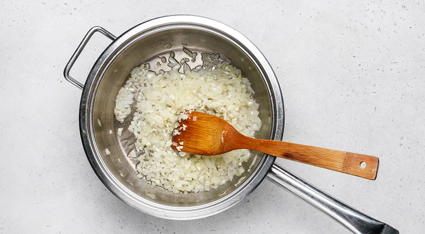 Тушеные кабачки с помидорами