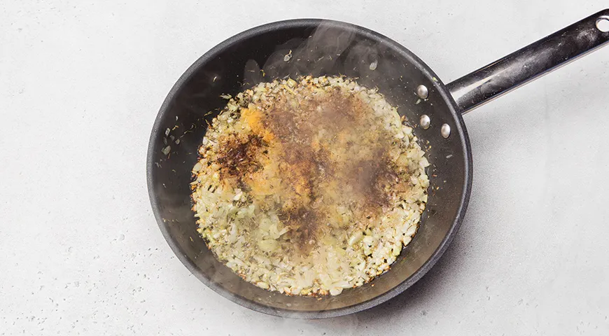 Каннеллони с фаршем под соусом бешамель