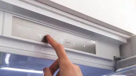 Технолог призвала россиян никогда не размораживать мясо в воде — вот почему