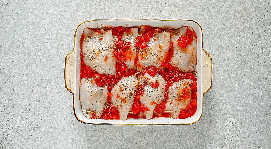 Кальмары, фаршированные булгуром