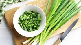 Зеленый лук: как выбрать, хранить и заготовить на зиму без потери вкуса