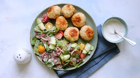 Рецепты с хлебом, огурцом и оливками