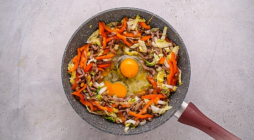 Рисовая лапша со свининой