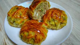 Мясные клубочки в слоеном тесте