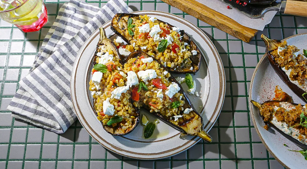 Рецепт баклажанов, запеченных с булгуром и брынзой